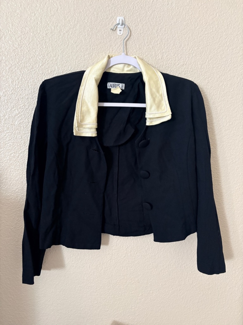 Taurus Vintage Black Cropped Blazer with Beaded Cream Contrast Collar